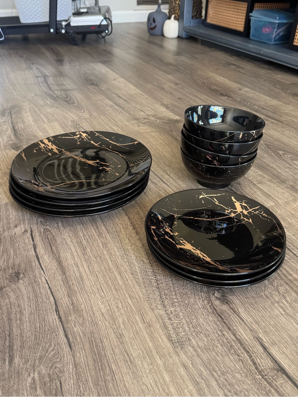 Porcelain Dinnerware Set